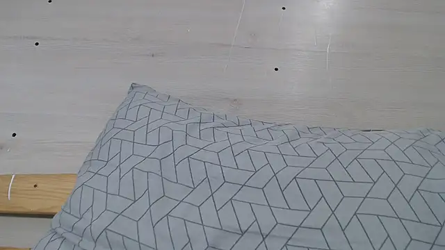 Snapshot of CRISTIINA37 chatting on November 23, 1:10 pm CRISTIINA37 online show from November 23, 1:10 pm