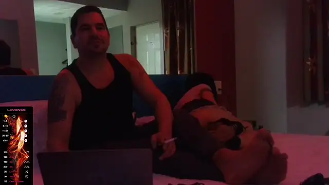 Snapshot of Hard_to_Handlexxx chatting on February 6, 10:36 am Hard to Handlexxx online show from February 6, 10:36 am