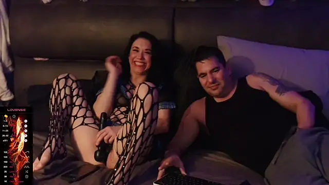 Snapshot of Hard_to_Handlexxx chatting on January 11, 9:04 am Hard to Handlexxx online show from January 11, 9:04 am