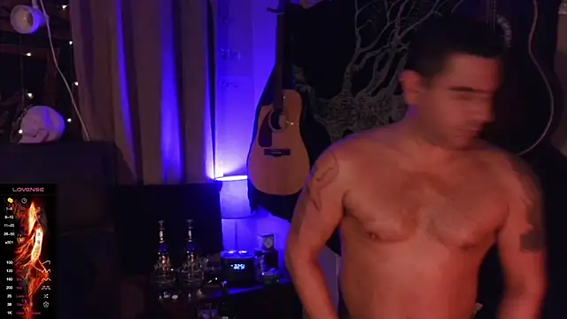 Snapshot of Hard_to_Handlexxx chatting on December 18, 5:59 am Hard to Handlexxx online show from December 18, 5:59 am