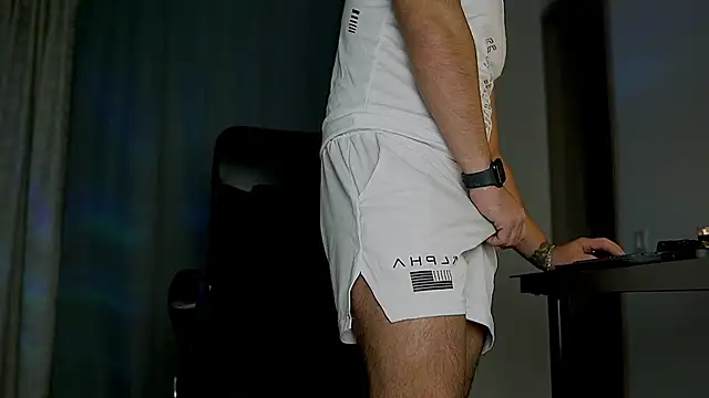 Snapshot of juliusmasters chatting on October 23, 6:39 pm juliusmasters online show from October 23, 6:39 pm