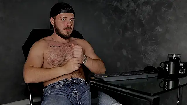 Snapshot of juliusmasters chatting on November 3, 7:50 pm juliusmasters online show from November 3, 7:50 pm