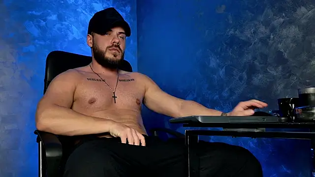 juliusmasters online show from January 8, 7:53 pm