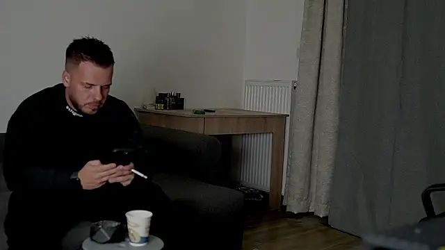 Snapshot of juliusmasters chatting on September 28, 5:42 pm juliusmasters online show from September 28, 5:42 pm