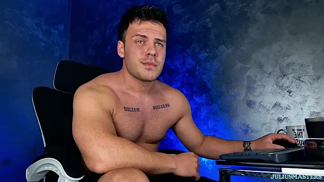 juliusmasters online show from February 3, 8:25 pm