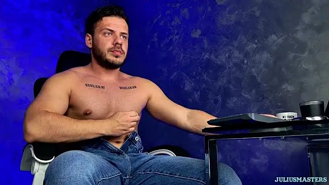 juliusmasters online show from February 25, 8:30 pm