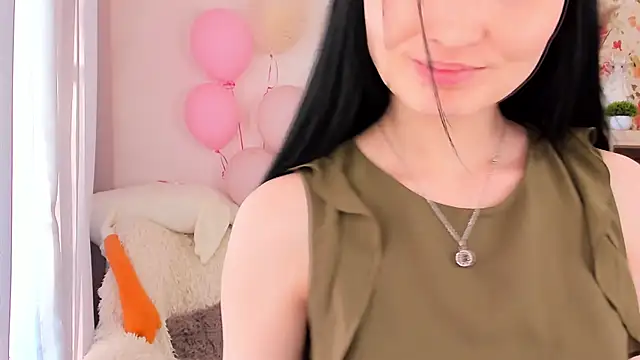 LisaMooore online show from March 6, 6:19 am