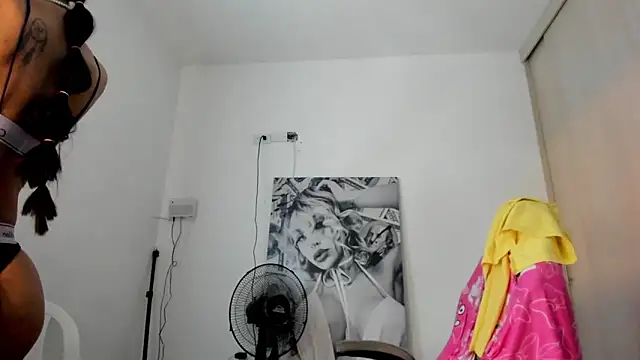  juliana star  online show from May 8, 12:36 am