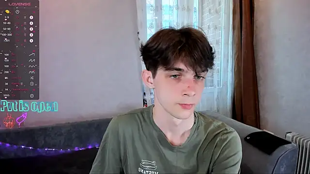 Aaron Boom online show from May 7, 3:26 pm