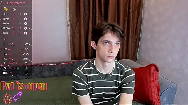 Aaron Boom online show from June 1, 10:20 pm