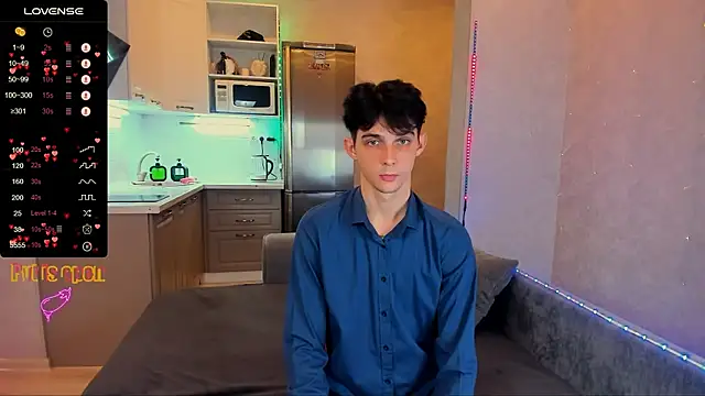 Snapshot of Aaron_Boom chatting on October 12, 10:55 pm Aaron Boom online show from October 12, 10:55 pm