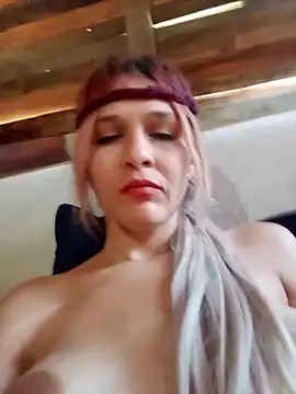 KeylacabreraC online show from December 5, 4:27 pm