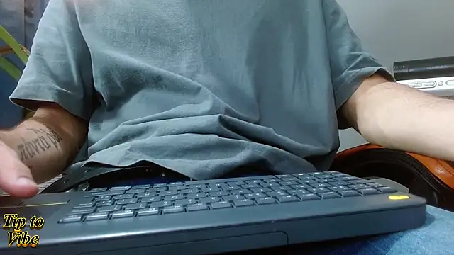 Mr WhiteCock online show from December 21, 3:41 am