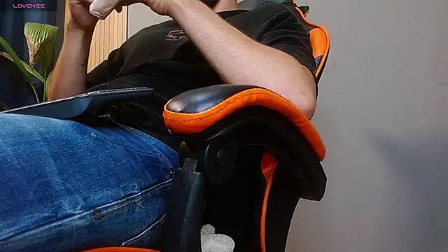 Mr WhiteCock online show from October 22, 12:21 am