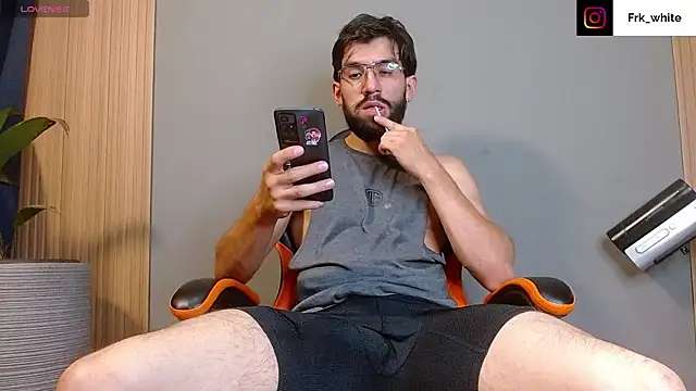Snapshot of Mr_WhiteCock chatting on September 24, 12:40 am Mr WhiteCock online show from September 24, 12:40 am