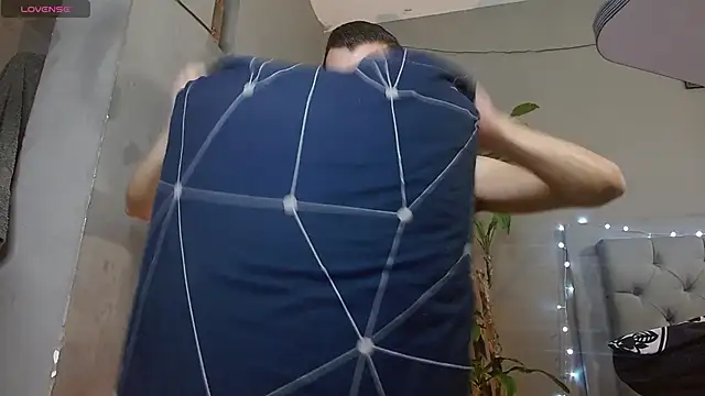 Snapshot of Mr_WhiteCock chatting on March 1, 5:27 pm Mr WhiteCock online show from March 1, 5:27 pm