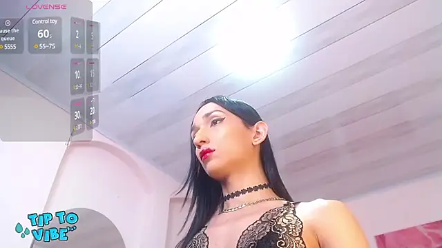 Snapshot of tamarafoxy_ chatting on January 18, 12:15 pm tamarafoxy online show from January 18, 12:15 pm