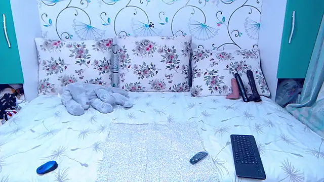 demiemorre online show from June 2, 4:23 am