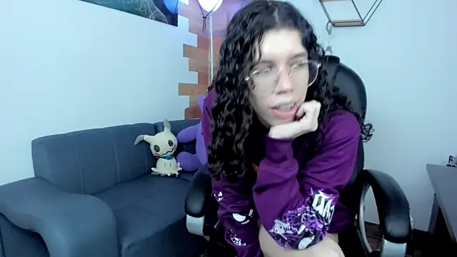 Snapshot of Angel_Dust18 chatting on January 28, 11:07 pm Angel Dust18 online show from January 28, 11:07 pm