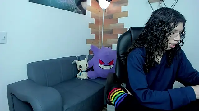 Snapshot of Angel_Dust18 chatting on February 21, 11:32 pm Angel Dust18 online show from February 21, 11:32 pm
