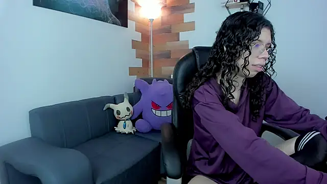 Snapshot of Angel_Dust18 chatting on March 10, 8:34 pm Angel Dust18 online show from March 10, 8:34 pm