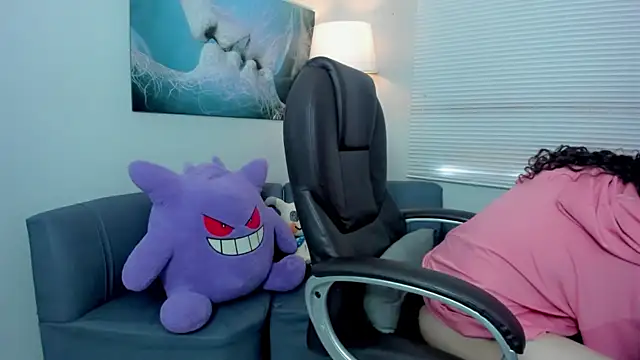 Snapshot of Angel_Dust18 chatting on October 31, 3:08 pm Angel Dust18 online show from October 31, 3:08 pm