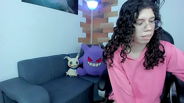 Snapshot of Angel_Dust18 chatting on March 20, 11:34 pm Angel Dust18 online show from March 20, 11:34 pm