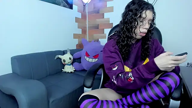 Snapshot of Angel_Dust18 chatting on January 28, 8:04 pm Angel Dust18 online show from January 28, 8:04 pm