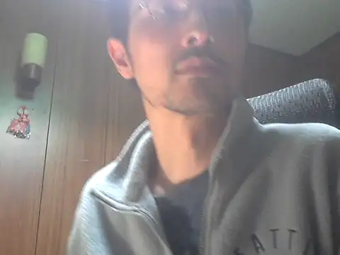 Snapshot of shikokichi55 chatting on February 8, 1:33 pm shikokichi55 online show from February 8, 1:33 pm