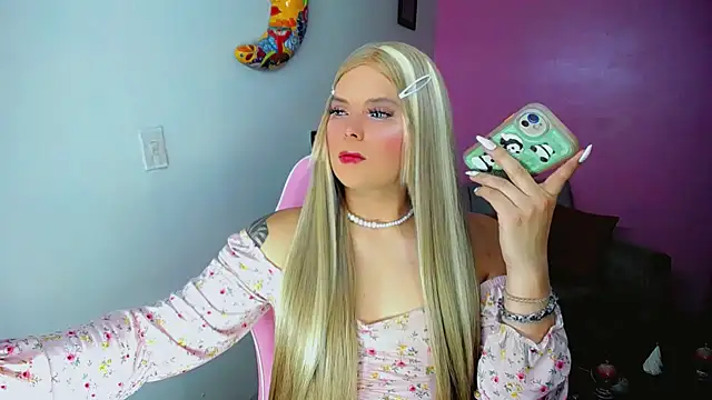 SweetKim21 online show from September 27, 6:30 am