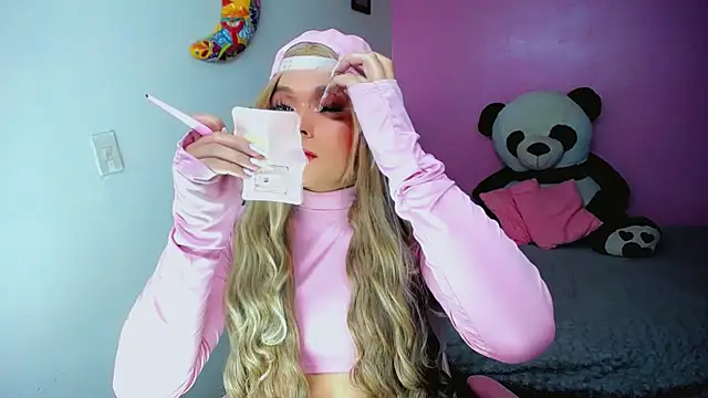 SweetKim21 online show from November 14, 6:39 am