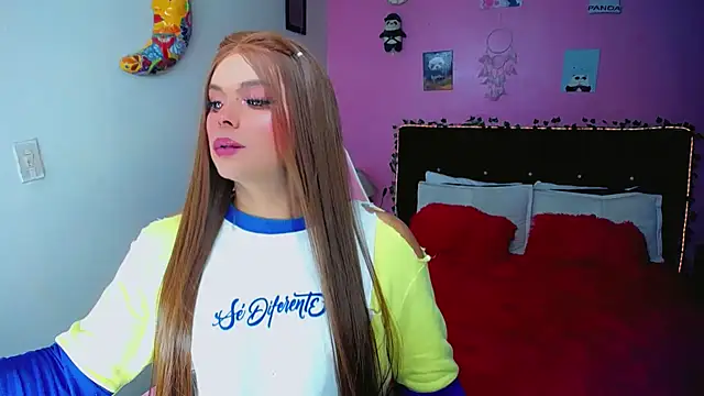 SweetKim21 online show from June 17, 5:18 am