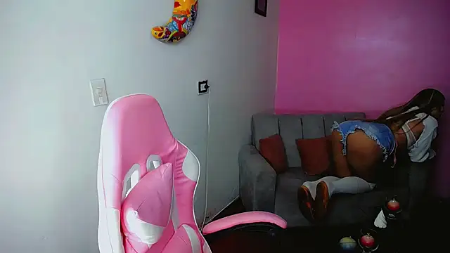 SweetKim21 online show from October 2, 2:37 am