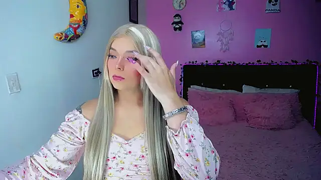 SweetKim21 online show from April 4, 9:16 am