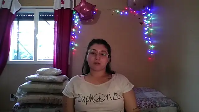 imsohornydacom online show from April 2, 7:09 pm