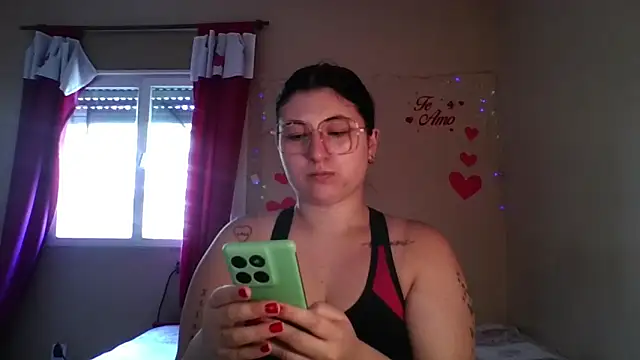 imsohornydacom online show from February 12, 5:45 pm