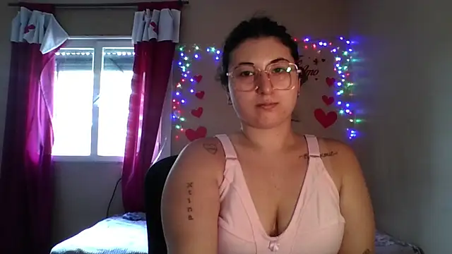 imsohornydacom online show from February 17, 1:41 pm