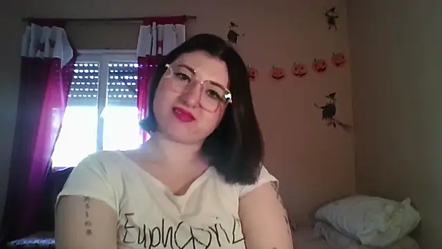 imsohornydacom online show from November 18, 6:55 pm