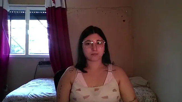 imsohornydacom online show from April 19, 5:58 pm
