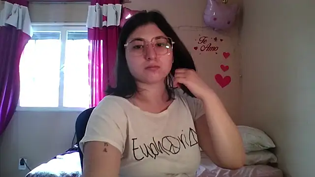 imsohornydacom online show from March 14, 2:45 pm