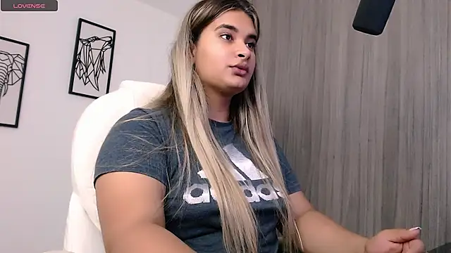 Snapshot of Kathee_zep chatting on February 9, 7:15 am Kathee zep online show from February 9, 7:15 am