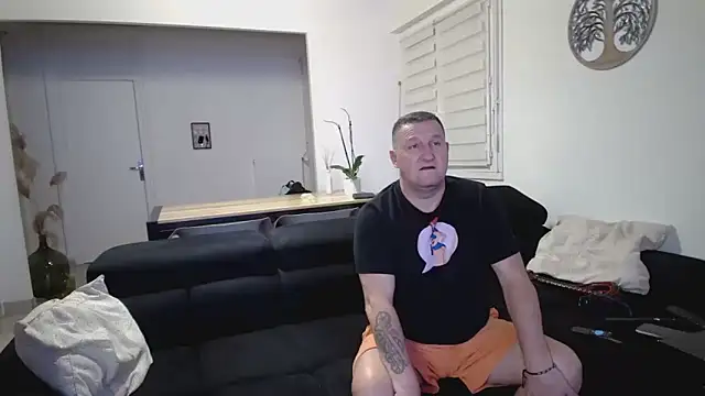 Snapshot of darkmoonsubmissive chatting on January 14, 9:51 pm darkmoonsubmissive online show from January 14, 9:51 pm