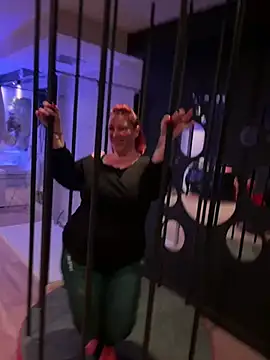 Snapshot of darkmoonsubmissive chatting on February 25, 2:58 pm darkmoonsubmissive online show from February 25, 2:58 pm