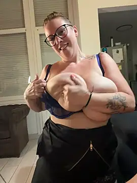 darkmoonsubmissive online show from June 25, 8:14 pm