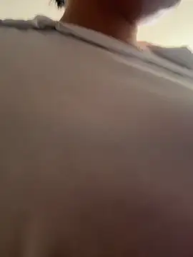 Snapshot of sukhakunis1 chatting on February 23, 4:29 pm sukhakunis1 online show from February 23, 4:29 pm