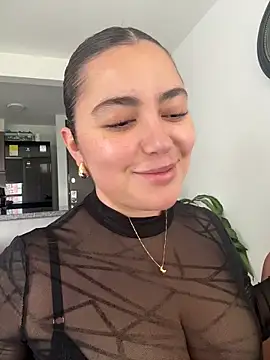 Snapshot of sukhakunis1 chatting on February 25, 4:29 pm sukhakunis1 online show from February 25, 4:29 pm