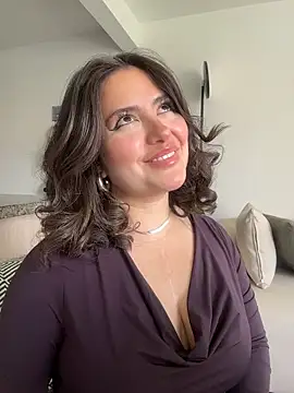 Snapshot of sukhakunis1 chatting on April 27, 2:48 pm sukhakunis1 online show from April 27, 2:48 pm
