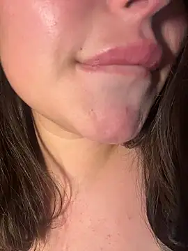 Snapshot of sukhakunis1 chatting on February 7, 2:19 am sukhakunis1 online show from February 7, 2:19 am