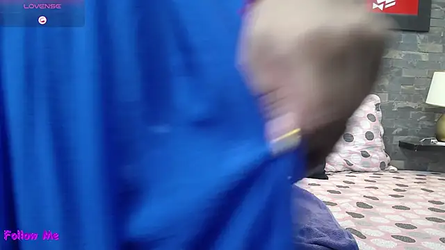 dayadubey  online show from January 8, 11:38 am