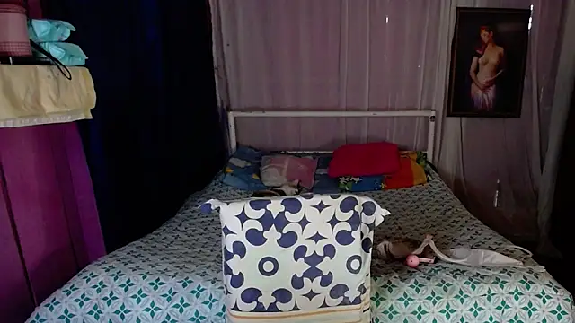 ZoeKuipers13 online show from January 30, 8:53 pm